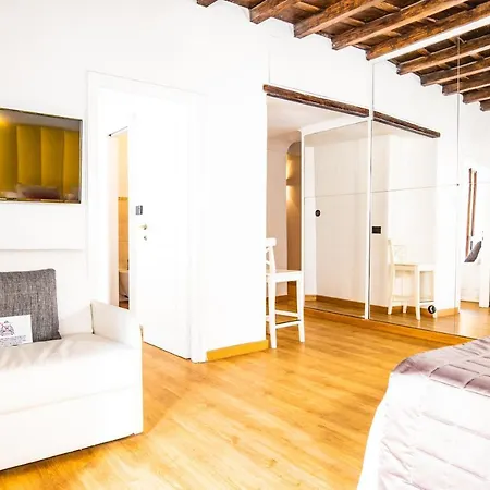 Apartment Trevi Queen Rome